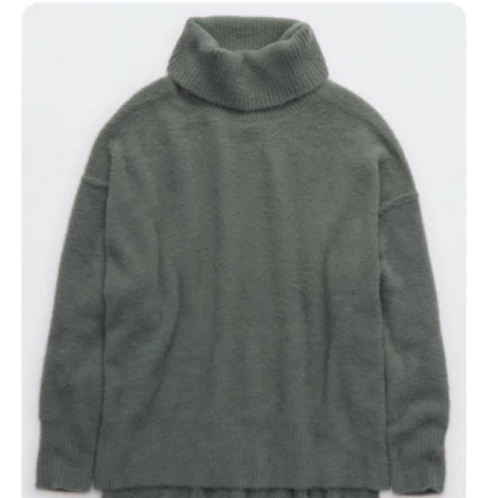Aerie Buttercream Turtleneck Sweater